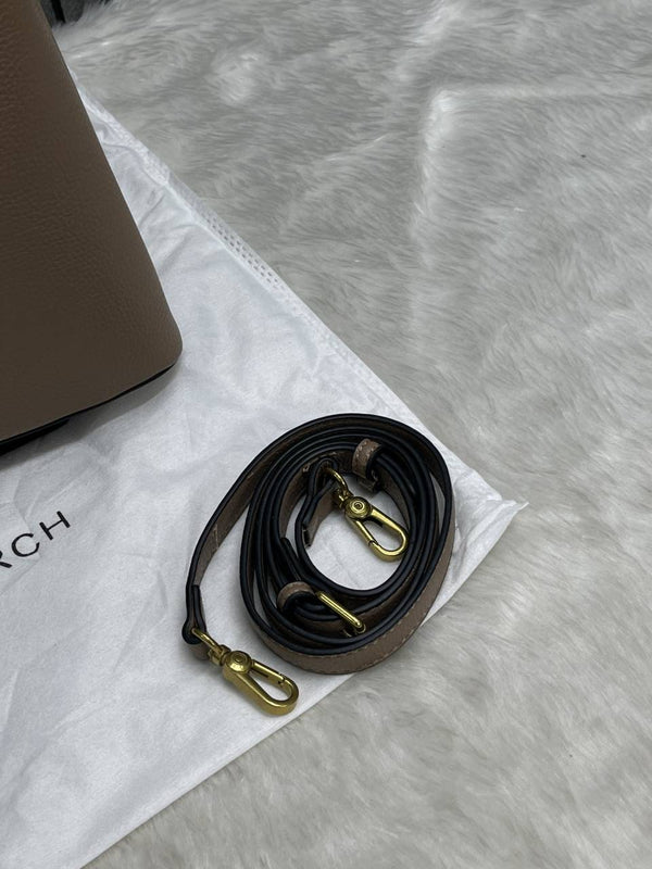 Tori Burch_Blake_Medium_Satchel_WithToryCharm_BoxPacking