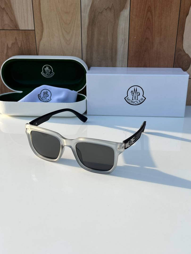 Moncler_7507_grey_black