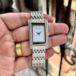 Gucci Petite Watch 949