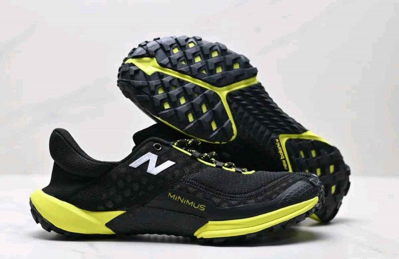 Neww balance Minimus Trail Black Ginger Lemon