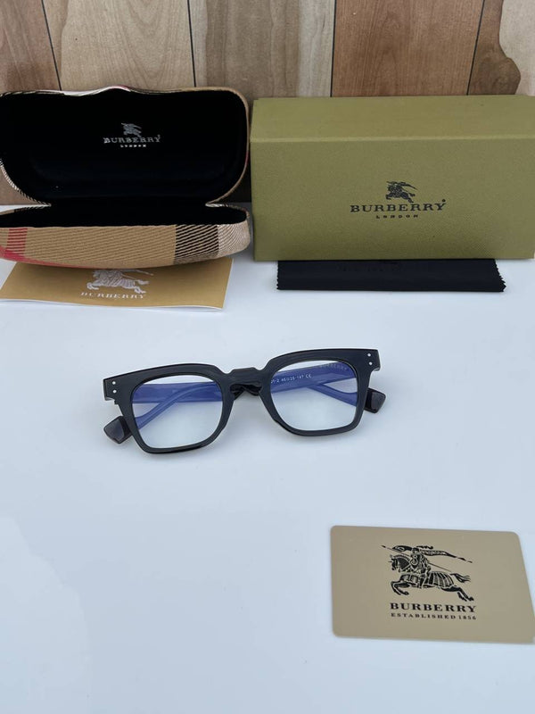 Burberry_2001_black_grey_plano