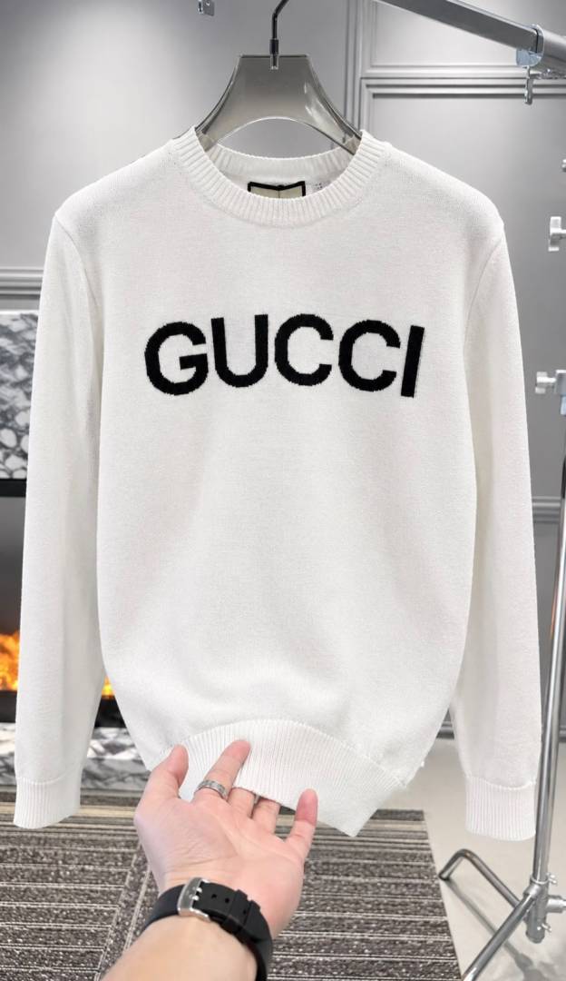 Gucci_primium impoted sweatshirt whites
