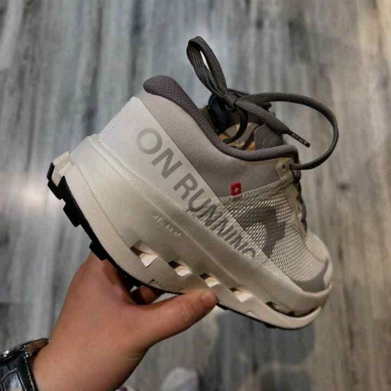 On Cloud ultra 3 Rock White