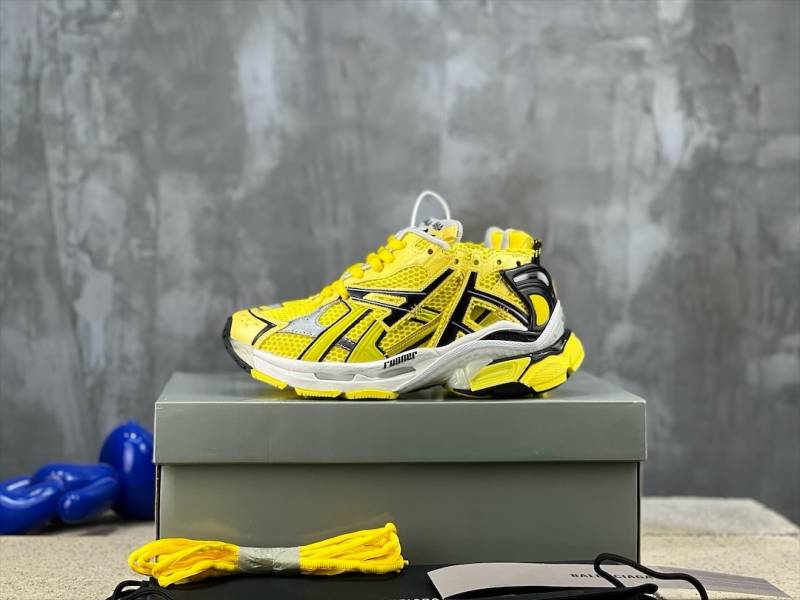 BALENCIAG.A RUNNER YELLOW BLACK SNEAKER