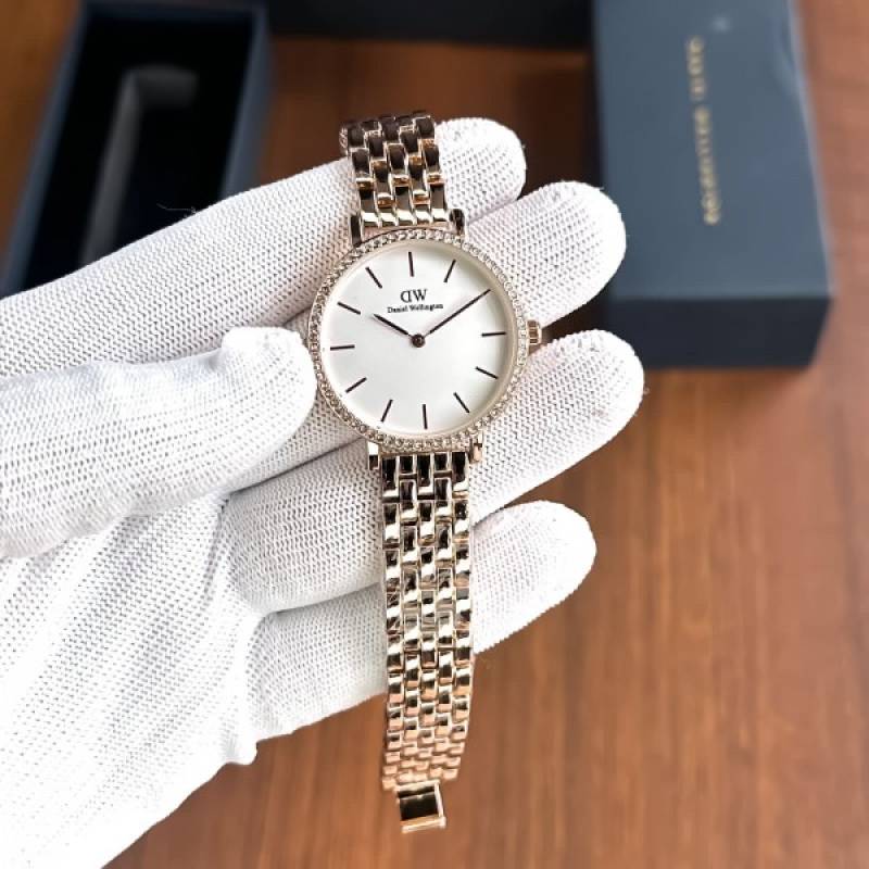 daniel wellington Rosegold white
