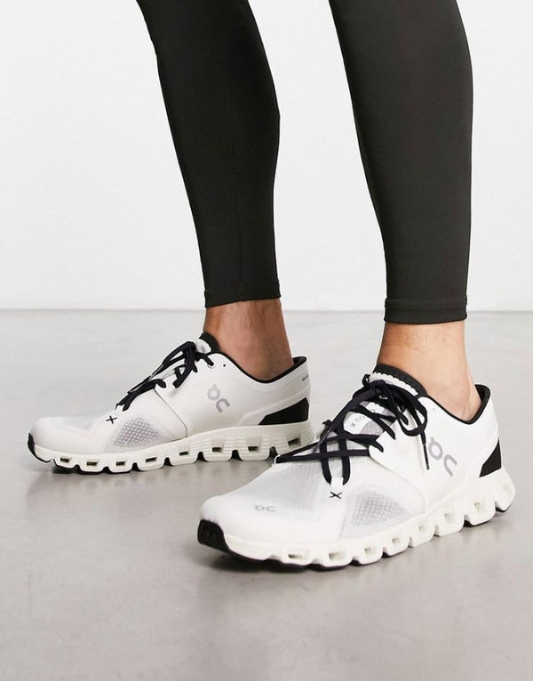 On Running Cloud X 4 Training White--