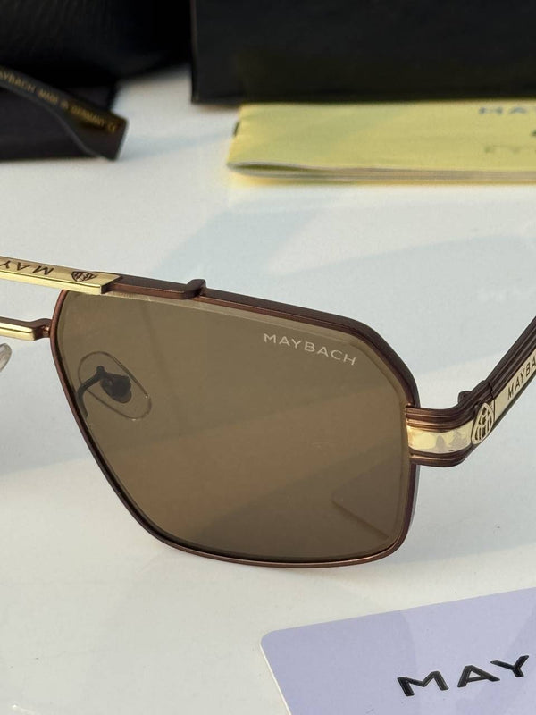Maybach_72394_gold_brown