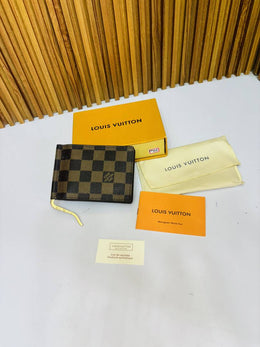 105 LV LOIUS VUTTON MONEY CLIPPER WALLET WITH BOX