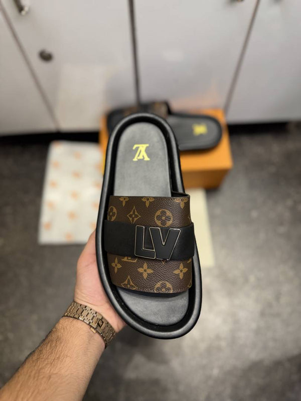 Louis Vuitton LV LOGO PREMIUM SLIDE BROWN 009