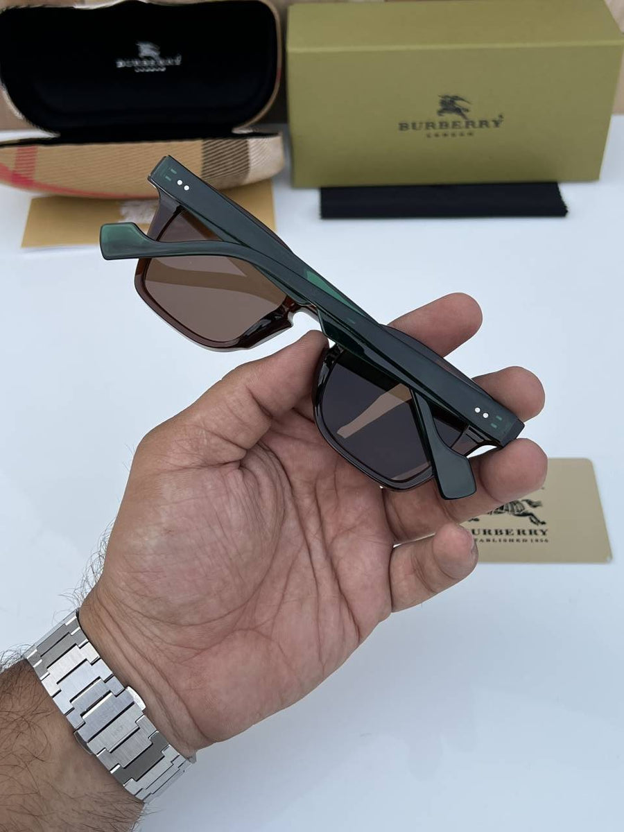 Burberry_2001_brown_green