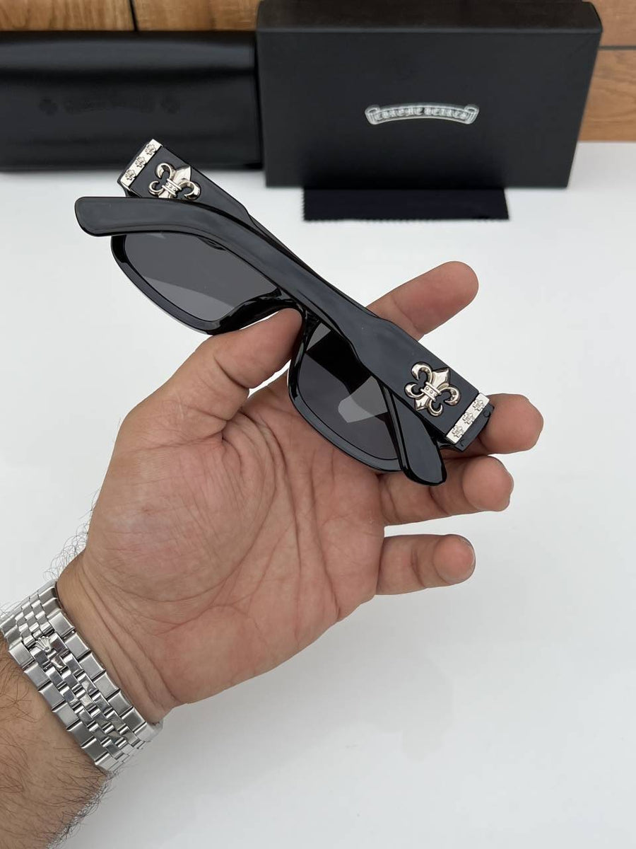 Chrome_heart_8216_black