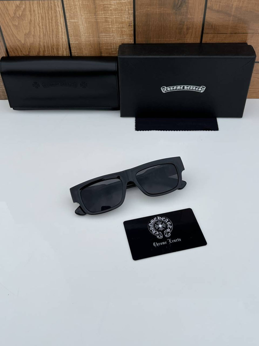 Chrome_heart_8216_black