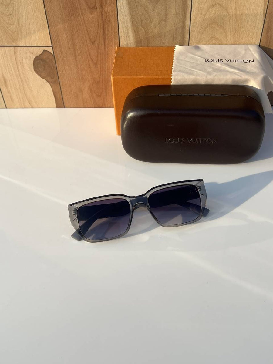Louis Vuitton_2894_grey
