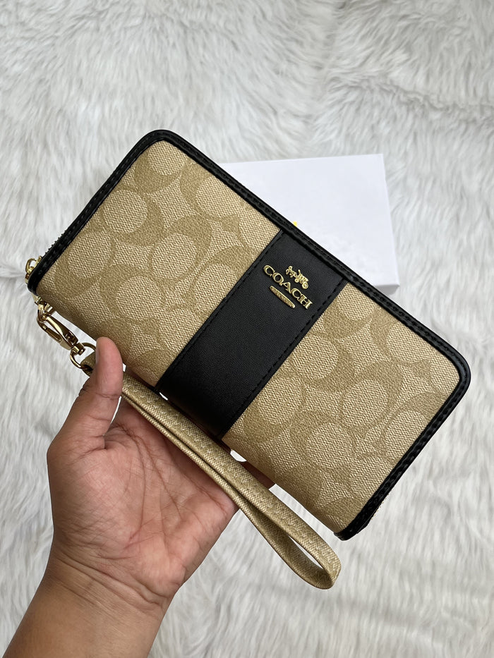Coach_82_AP_BLk_Zippy_Wallet_With_Original_Box style idea