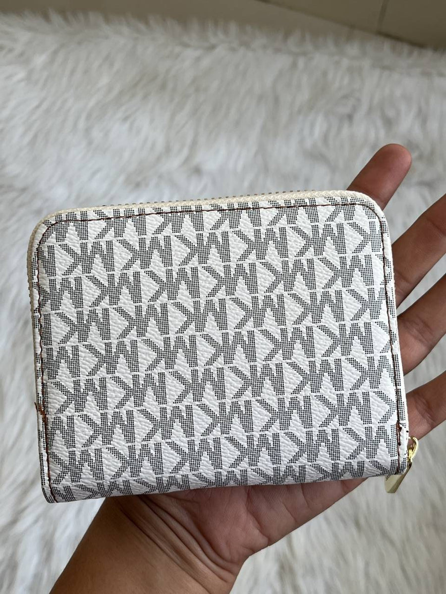 Michael_Kors_135-136_Small_Zippy_Wallet_With_OriginalBox