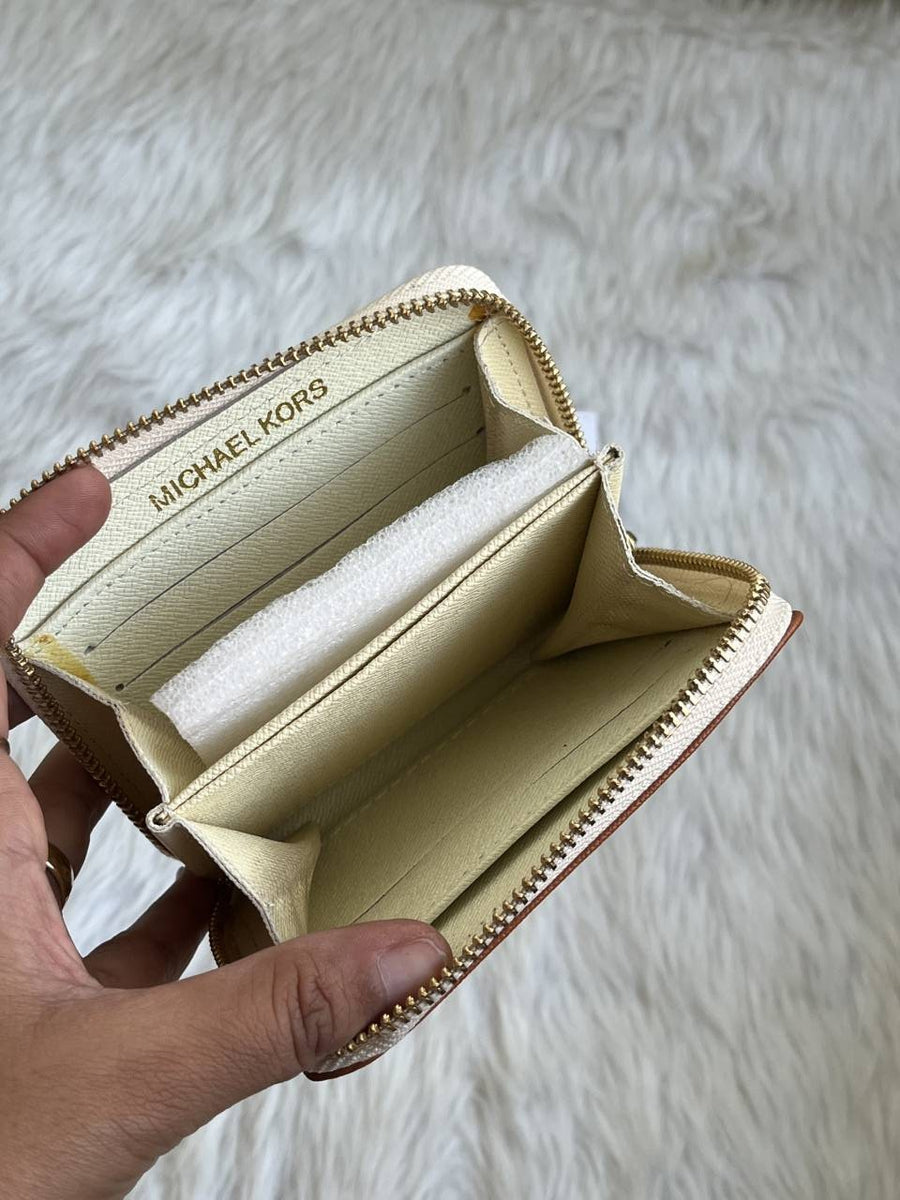 Michael_Kors_135-136_Small_Zippy_Wallet_With_OriginalBox
