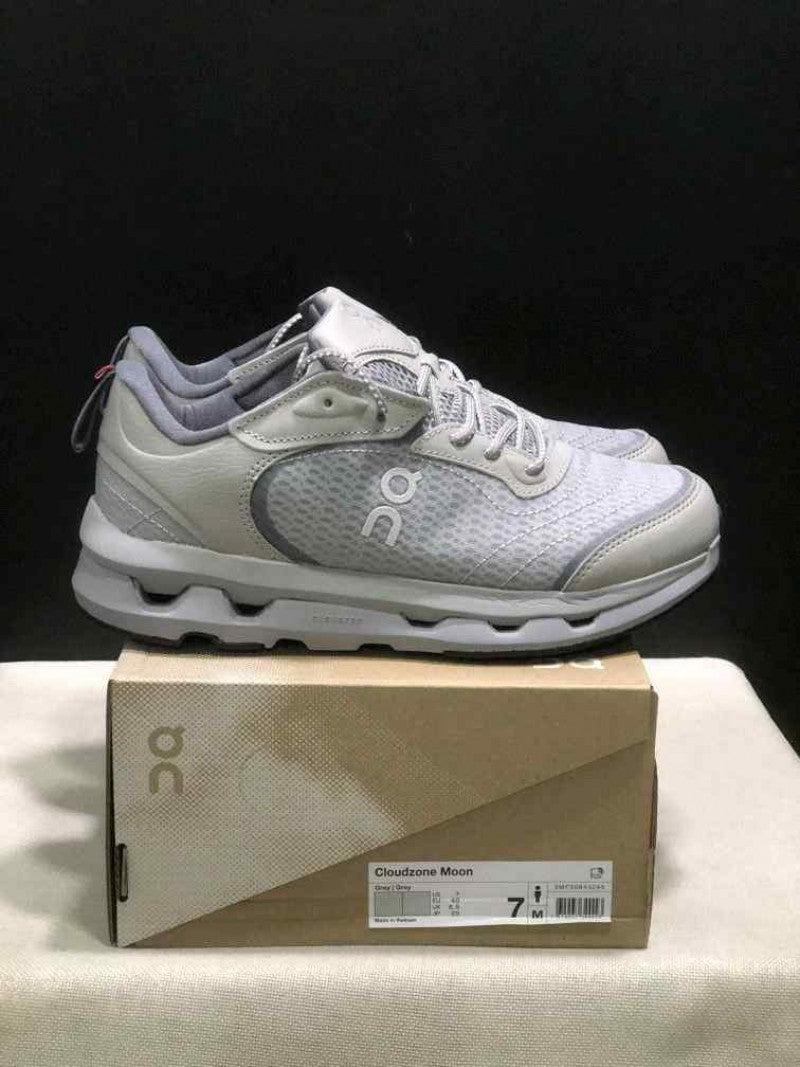 On cloud Running Cloudzone Moon Lavender Lilac