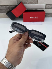 Prada_7738_black_white