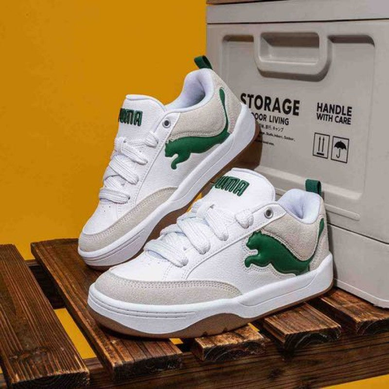Pum park lifestyle logo green