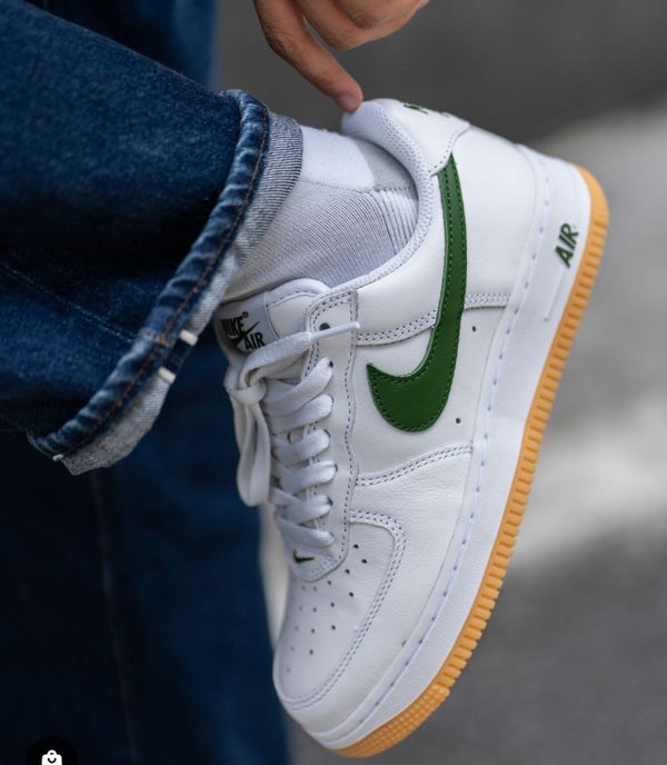 Nike Airforce 1 low retro qs cotm forest green