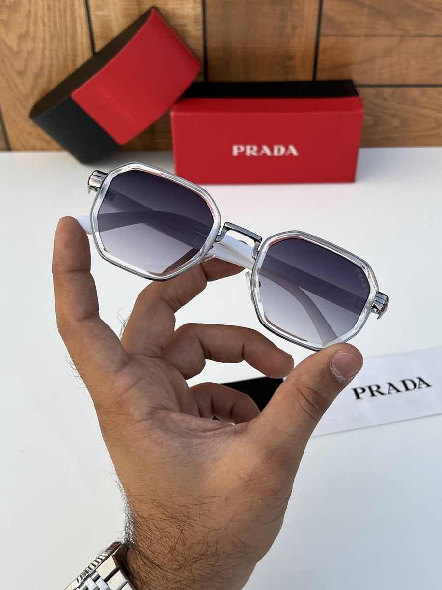 Prada_660_silver_white