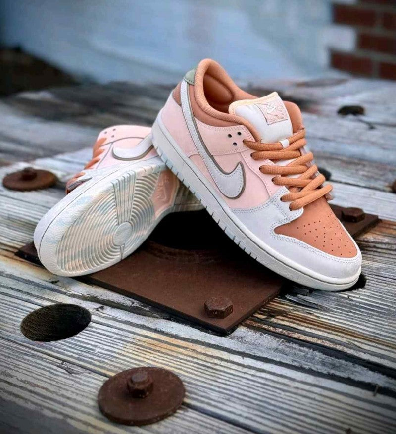 Nike SB Dunk Low Pro Crimson Tint Amber Brown