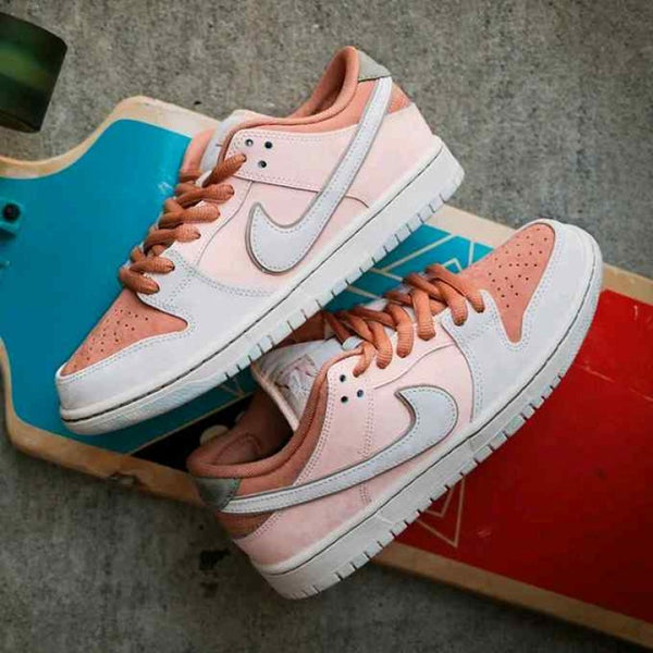 Nike SB Dunk Low Pro Crimson Tint Amber Brown