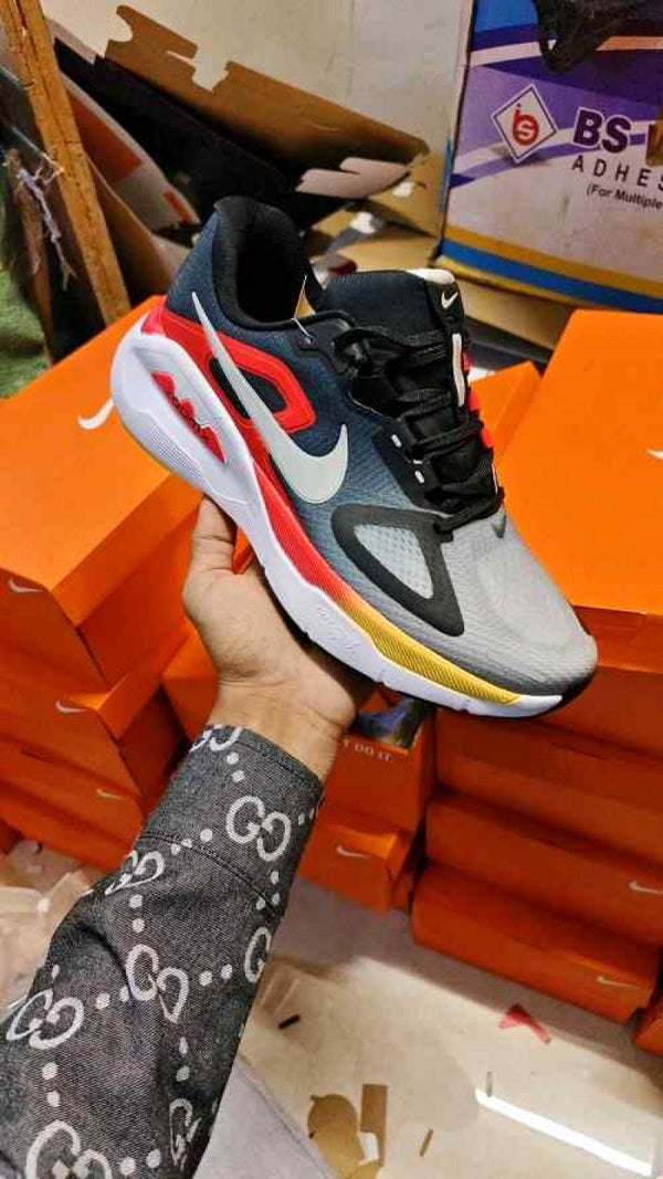 Nike Air Zoom Structure Plus 694