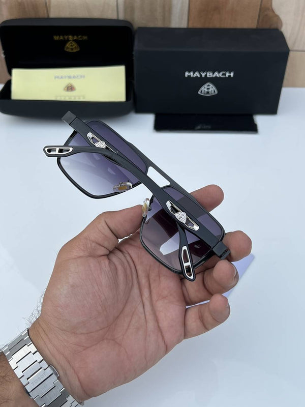 Maybach_218_black_shaded