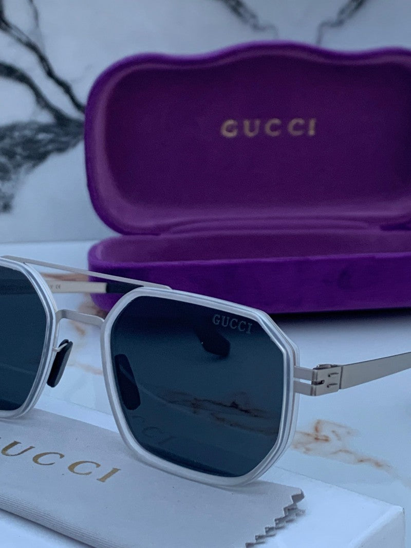 Gucci_007_white_black