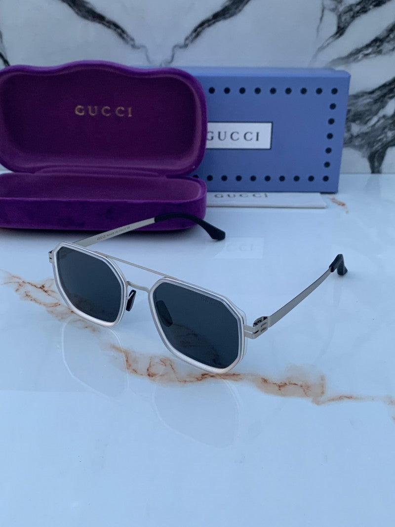Gucci_007_white_black