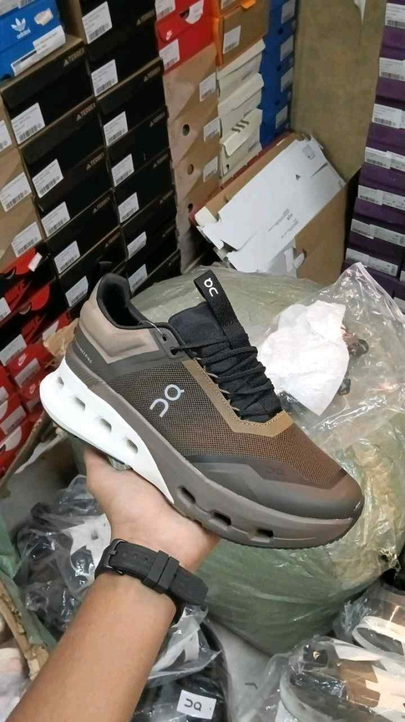ON Cloud nova X Trainers 511