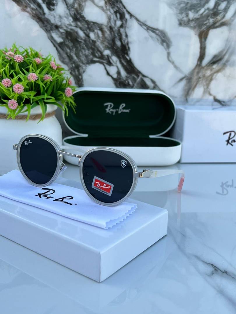 Ray-Ban 3675 white black