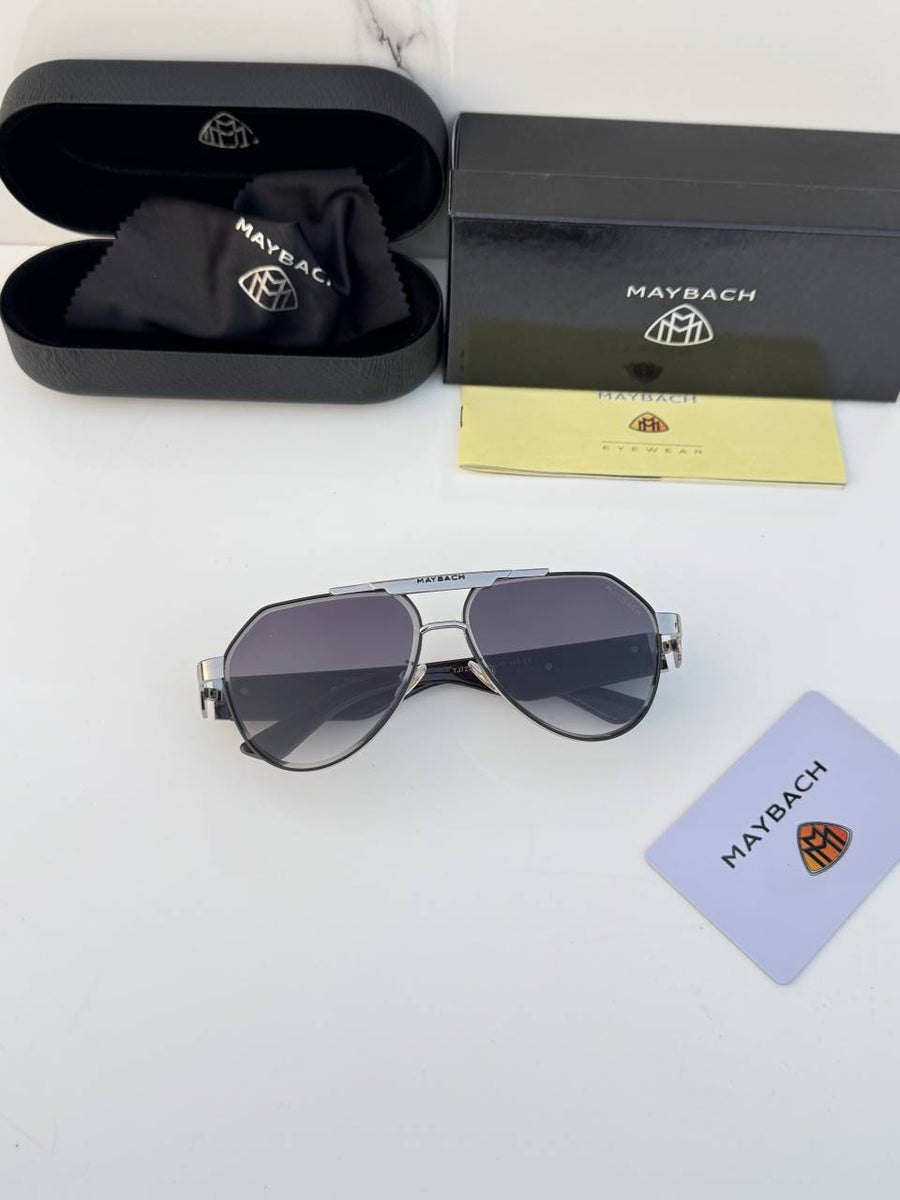 Maybach_72398_silver_shaded
