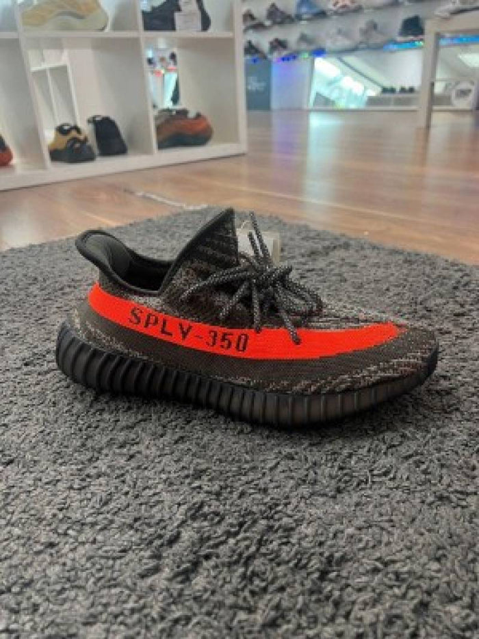Yeez yy 350 V2 Carbon Beluga with All Accessories style idea