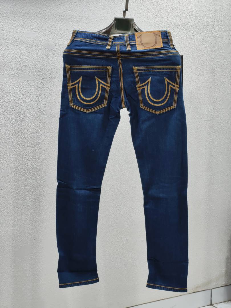 TRUE RELIGION IMPORTED STORE ARTICLE JEANS