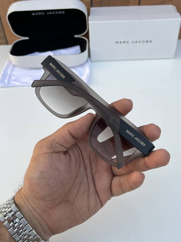 Marc_jacobs_1004_grey