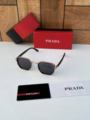 Prada_660_gold_black