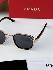 Prada_660_gold_black
