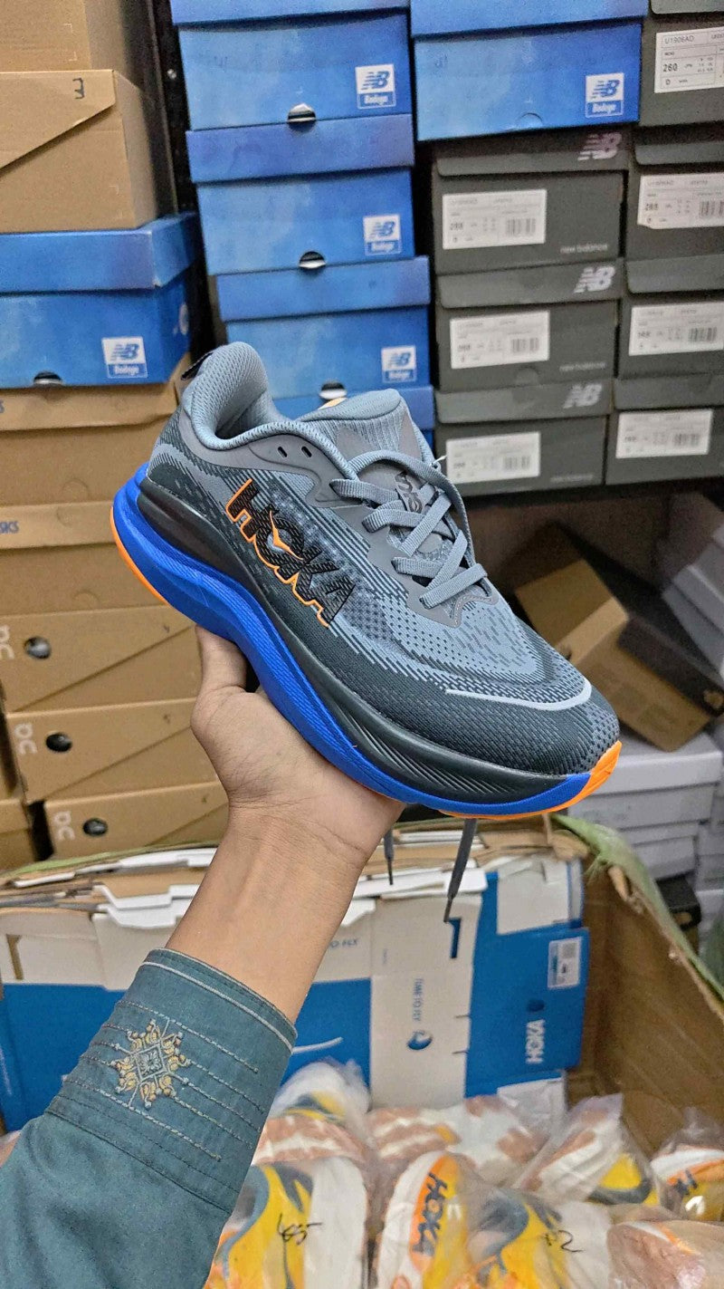 Hoka Skyflow Downpour Thunder Cloud 214