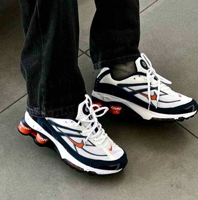 supreme X nikkee R4 shox Navy red