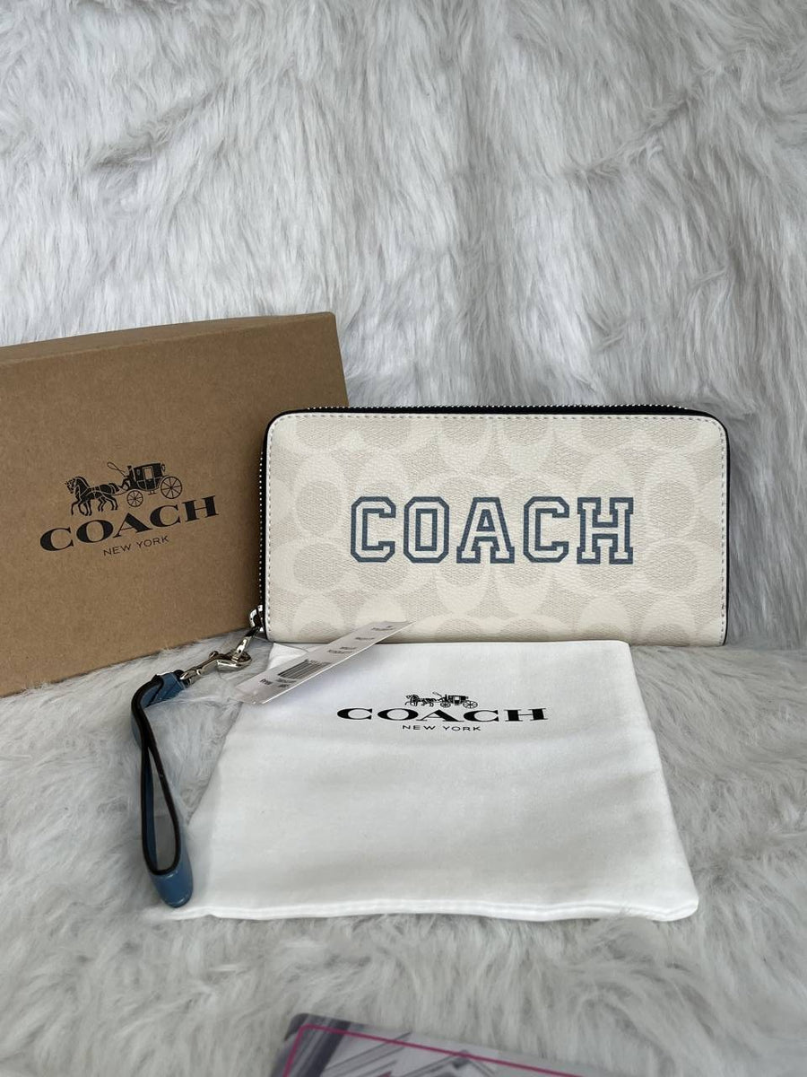 Coach_9-3_Premium_quality_zipper_Wallet_With_Box_Tags_DustCover_Highend_Qualitu