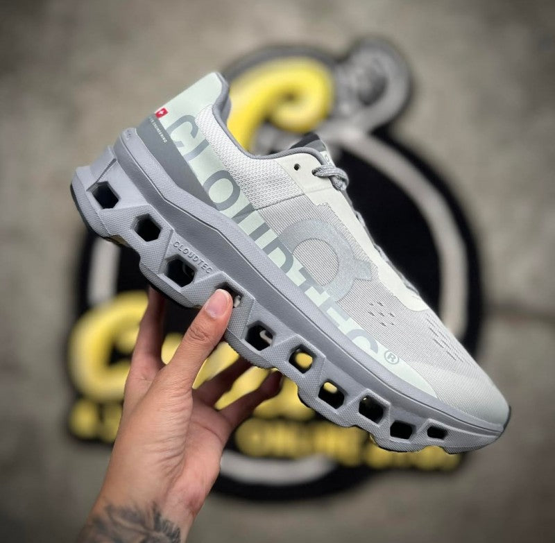 On cloudmonster Ice Alloy