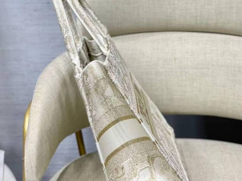 Dior_Book_Tote_Cream_Toile_De_Jouy_With_OG_Box_&_Dust_Bag_&_Scarf_(Cream_Tiger-842)