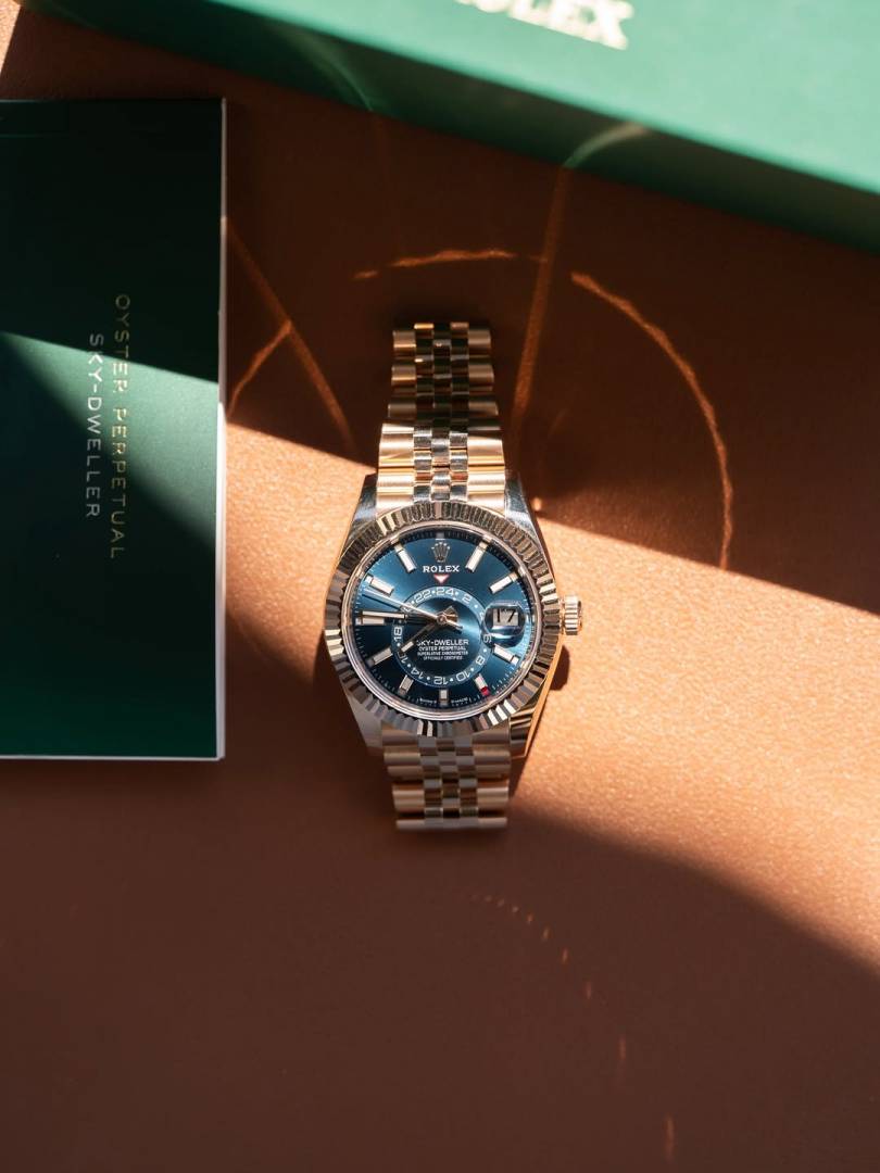 Rolex Oyster Perpetual Sky Dweller J1823