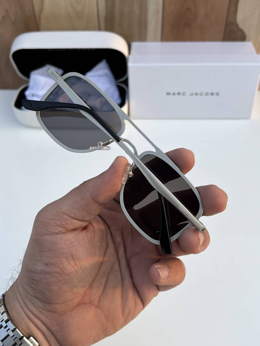 Marc_jacobs_503_silver_mercury