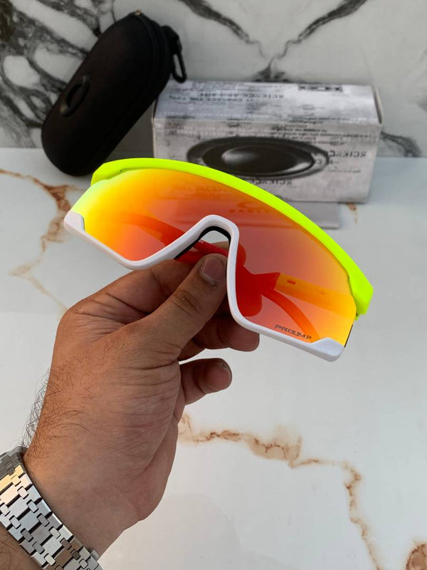 Oakley_9280_neon