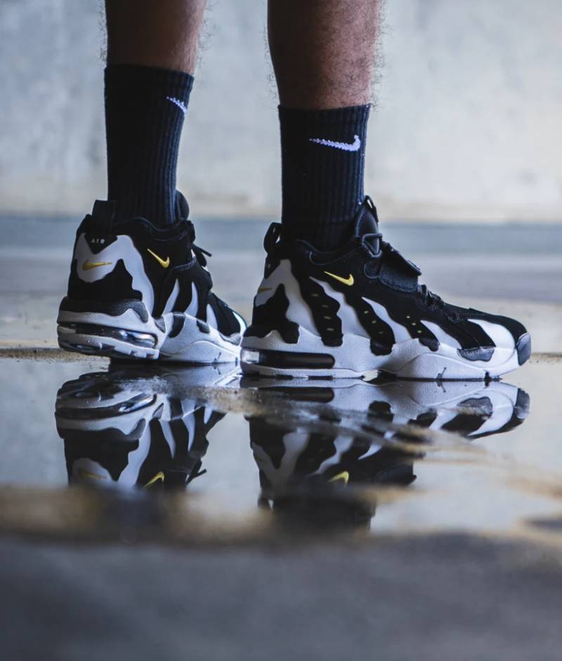 Nikk.e Air DT Max 96 Black White