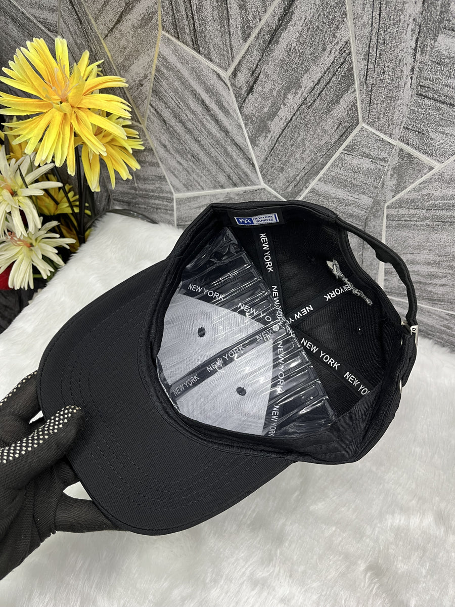 New York Yankees All Black Logo Premium Unisex Cap (With Safety Box)