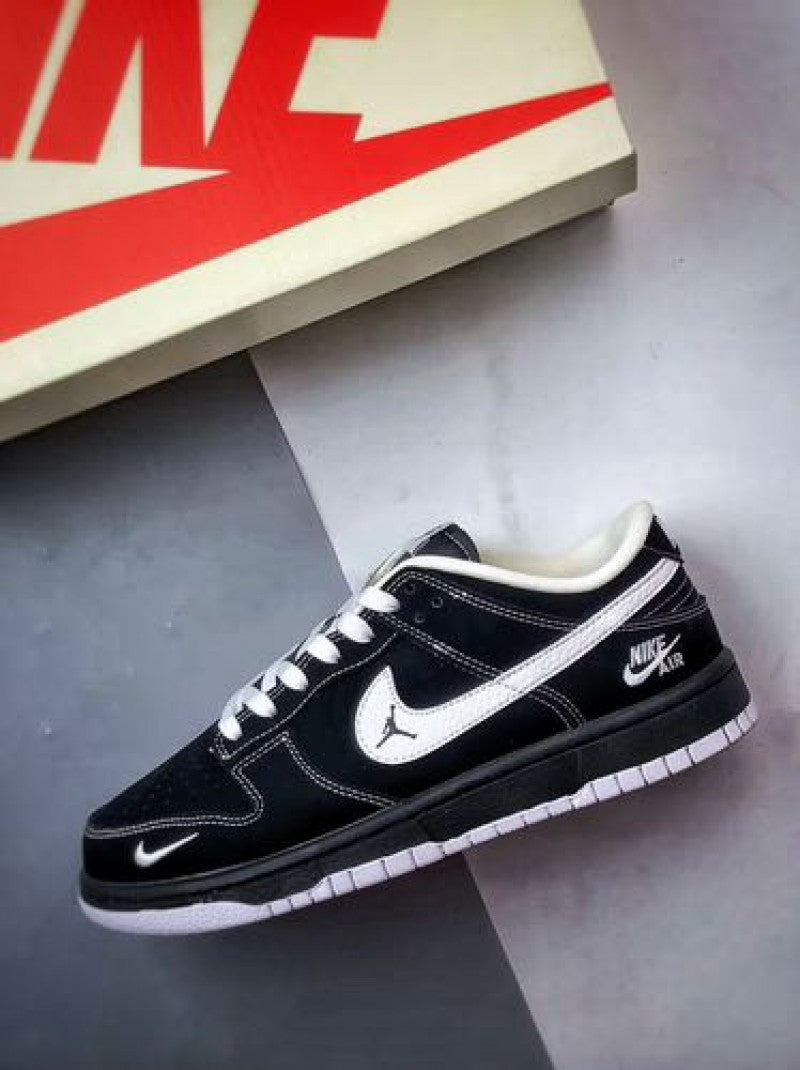 Nike SB DUNK LOW NOIR ET BLANC